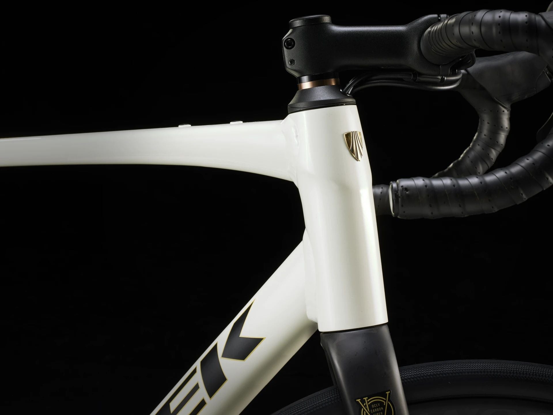 Trek Domane AL 4 Era White 2025