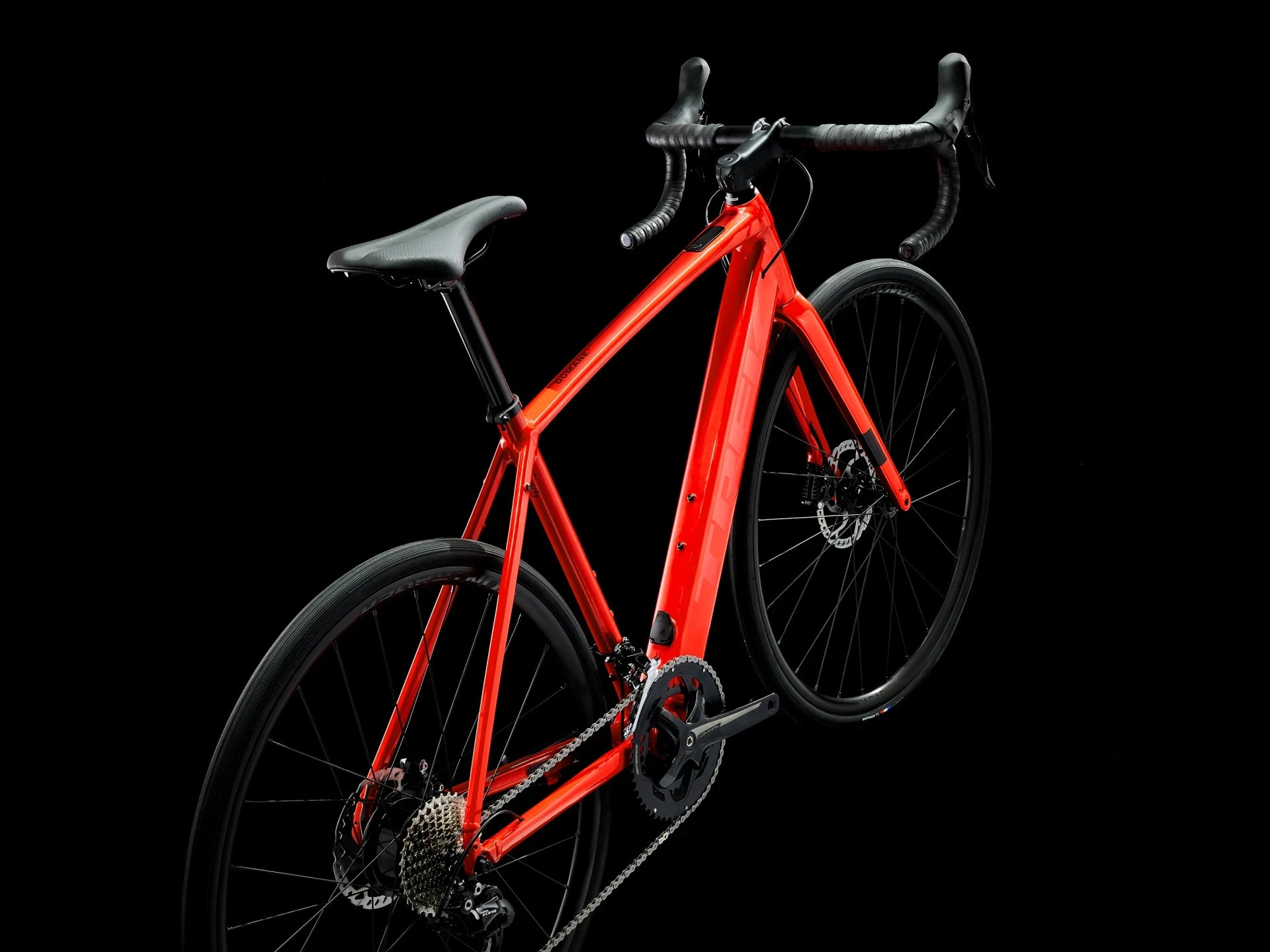 Trek Domane+ AL 5 Viper Red