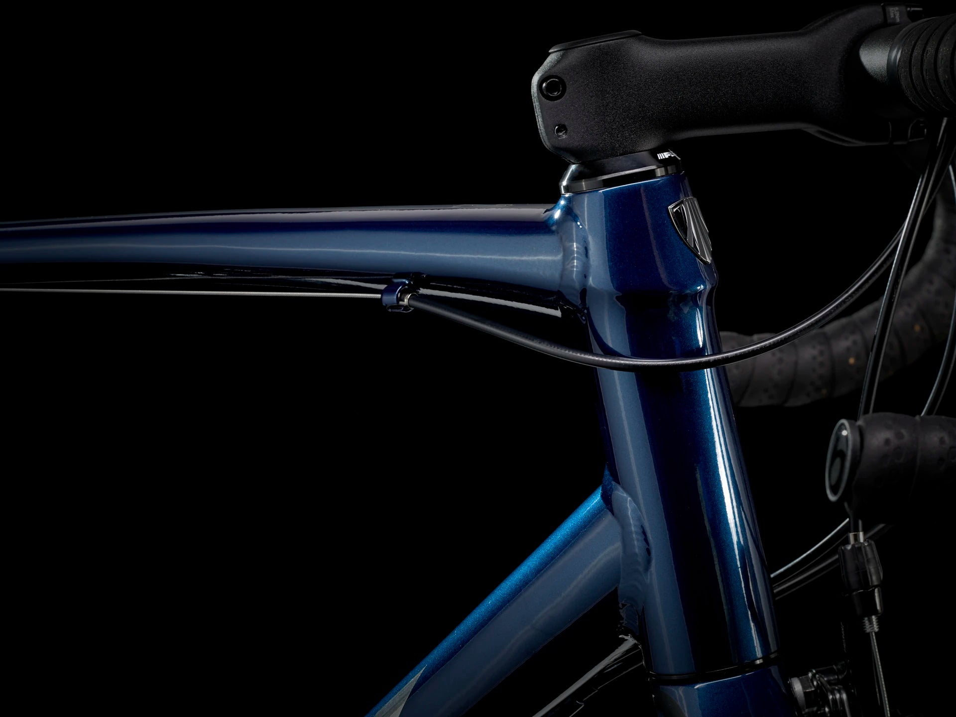 Trek Domane AL 2 Gloss Mulsanne Blue/Matte Trek Black